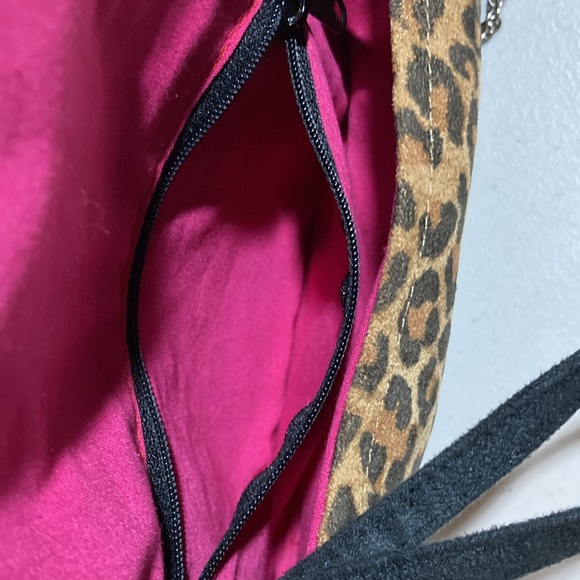 Madison Handbags, leopard print, Crossbody, Purse - Picture 6 of 10